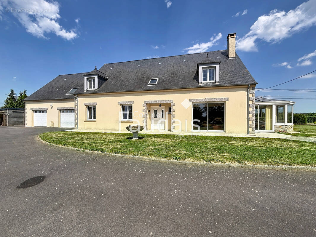Maison à DENNEVILLE