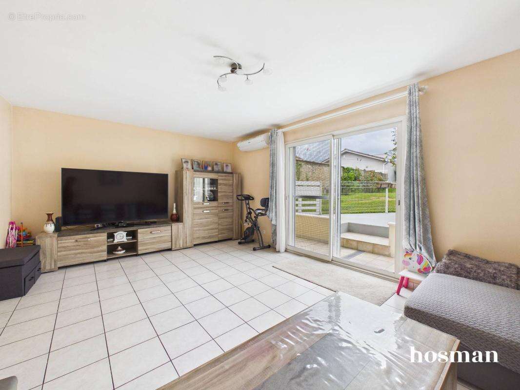 Maison à CARBON-BLANC