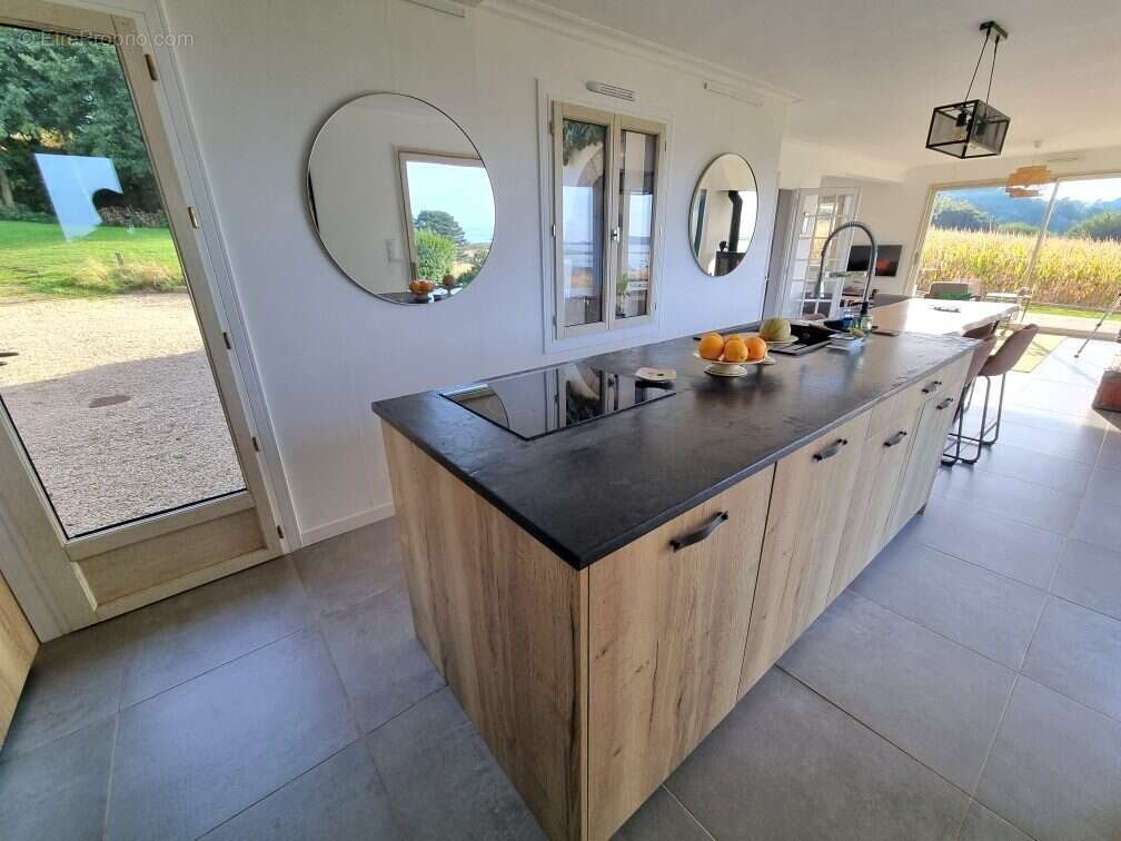 Maison à TREVOU-TREGUIGNEC