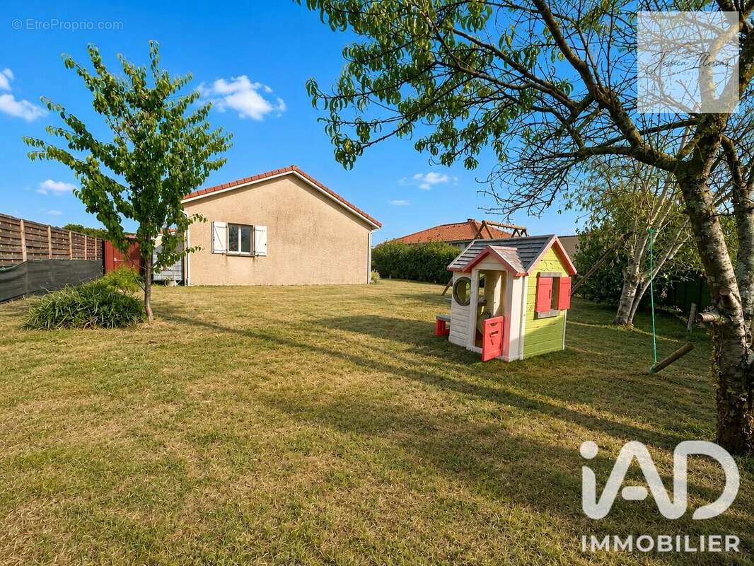 Maison 99 m² à Orleix  - photo 4