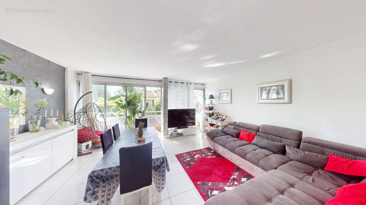 Appartement à LE PERREUX-SUR-MARNE