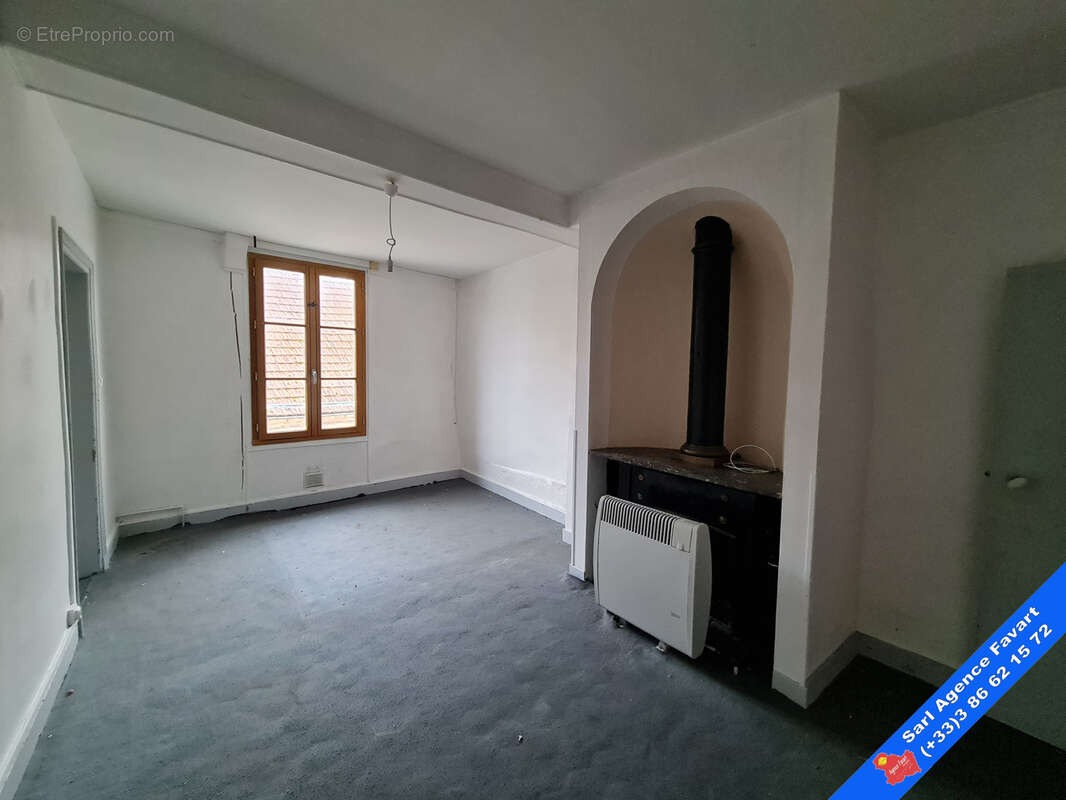 Ensemble immobilier avec dépendances - photo 3