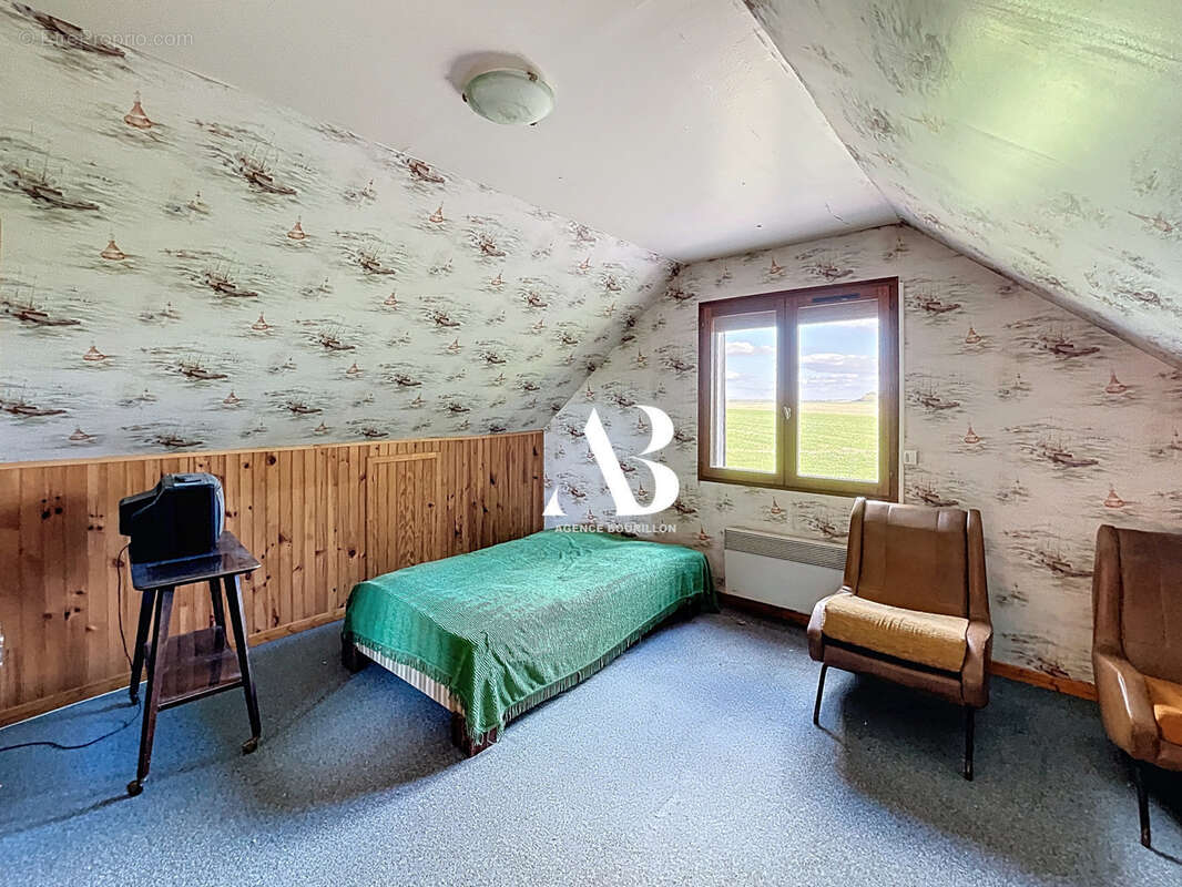 Maison à GRANDPUITS-BAILLY-CARROIS