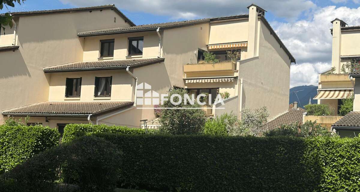 Appartement à VIZILLE