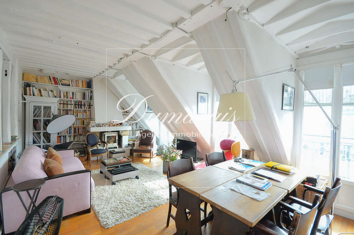 Appartement à PARIS-4E