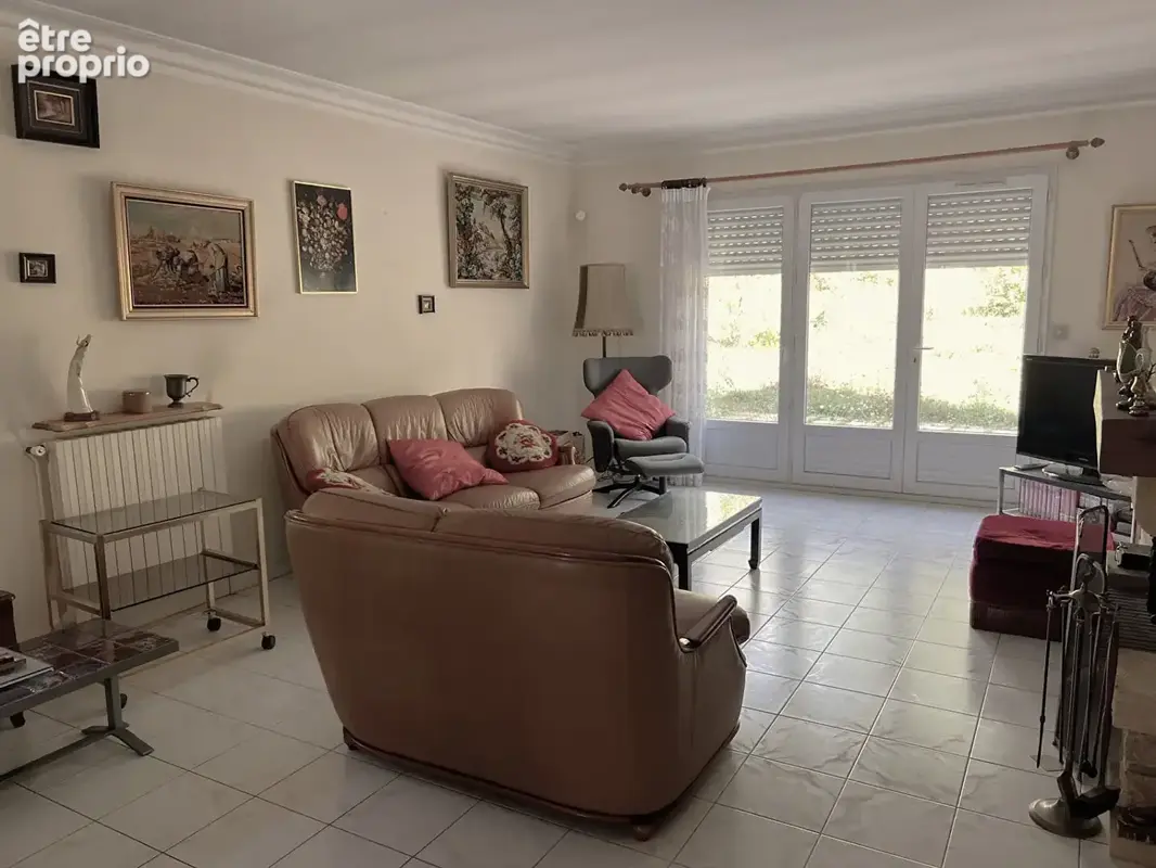 Maison d'exception à Vernou sur Brenne : havre de paix à rafraîchir - photo 2