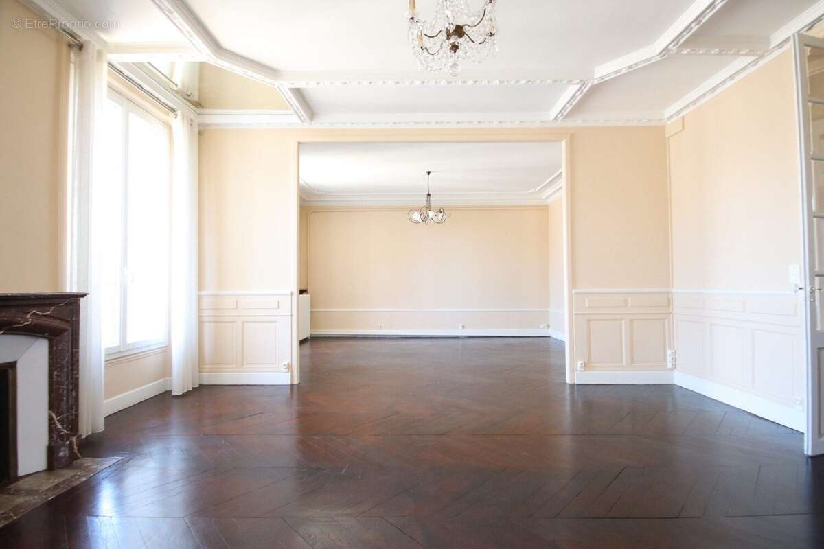 Appartement à VICHY