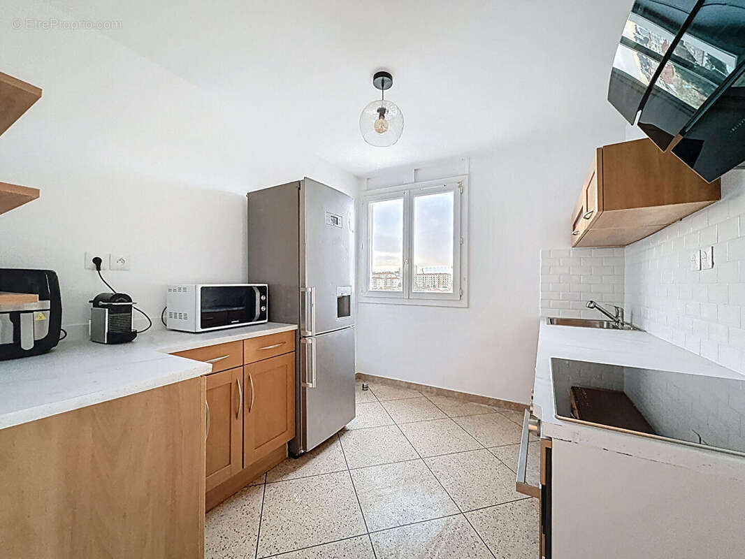 Appartement à MARSEILLE-9E