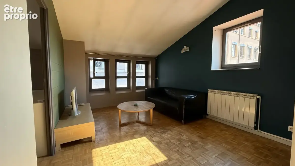 Saint-Jean   Rue Gadagne : rare T3 de 42 m2 au dernier étage avec ascenseur - photo 2
