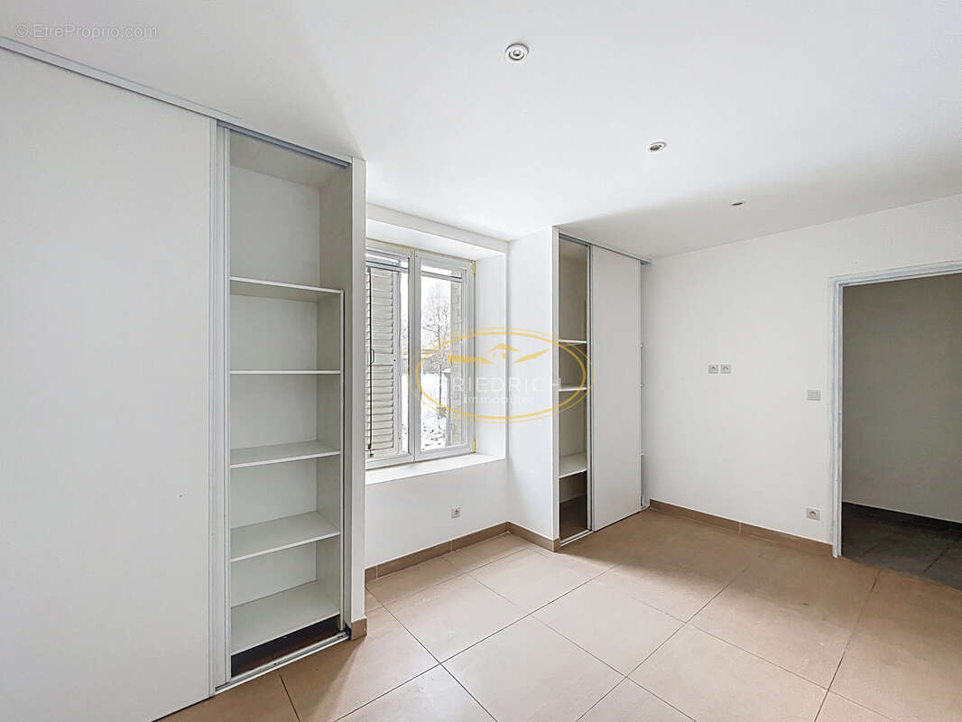 Maison à HEVILLIERS