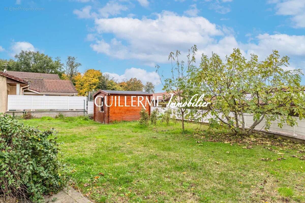 Maison à JASSANS-RIOTTIER