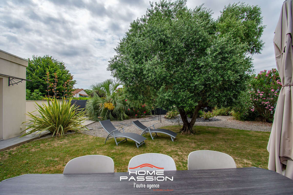 Maison à SAUJON