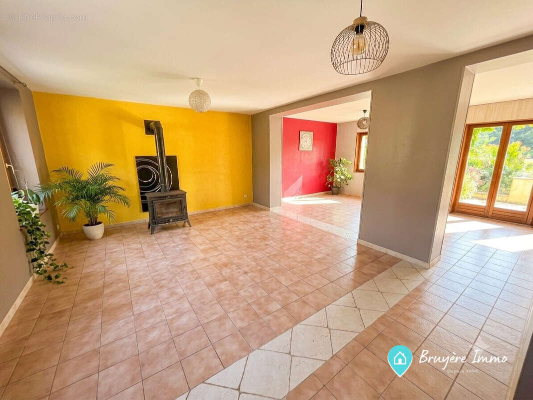 Maison 115 m² à Saint-Michel  - photo 3