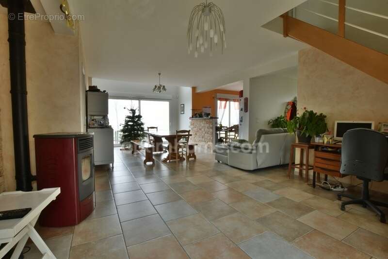 Maison à NUITS-SAINT-GEORGES