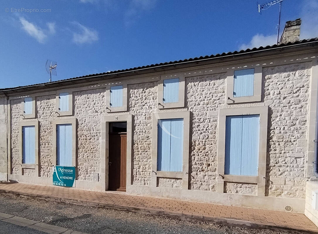 Maison à THENAC