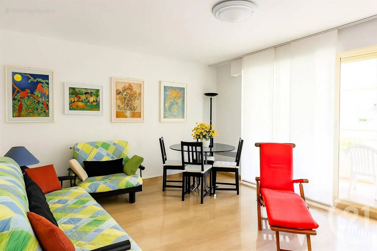 Appartement à ROQUEBRUNE-CAP-MARTIN
