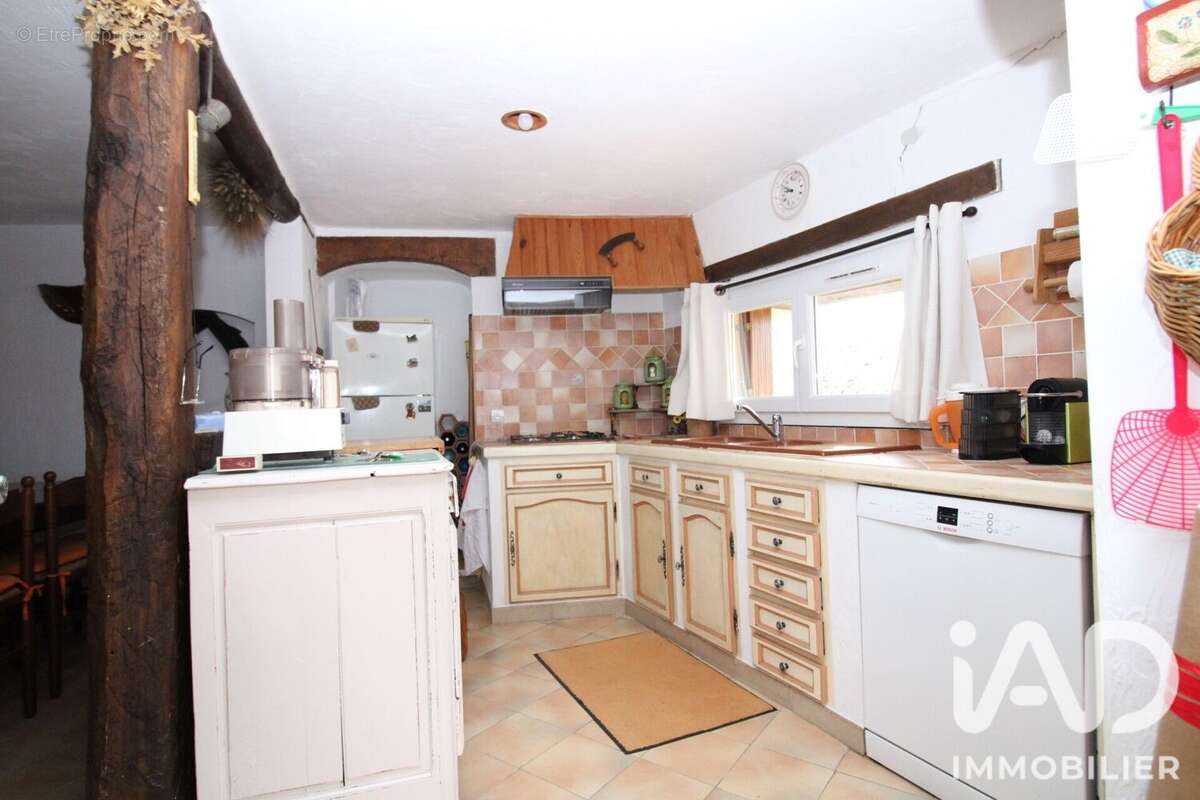 Maison 93 m² à Comps-Sur-Artuby  - photo 5