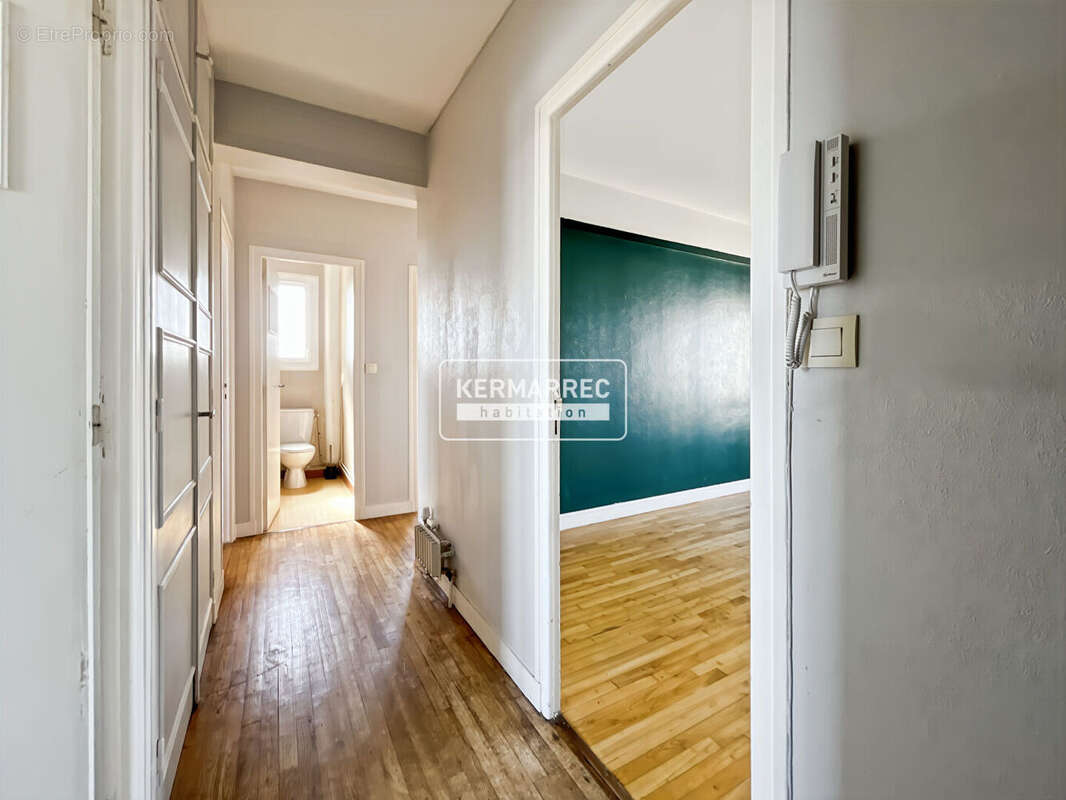 Appartement t3 - 2 chambres - balcon - ascenseur - parking - expose ouest - photo 5