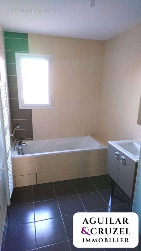 Maison à LA CHAPELLE-SAINT-URSIN