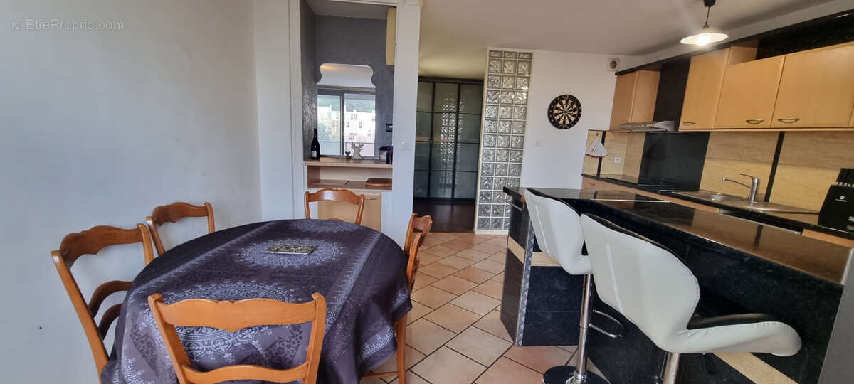 Appartement à MARSEILLE-10E