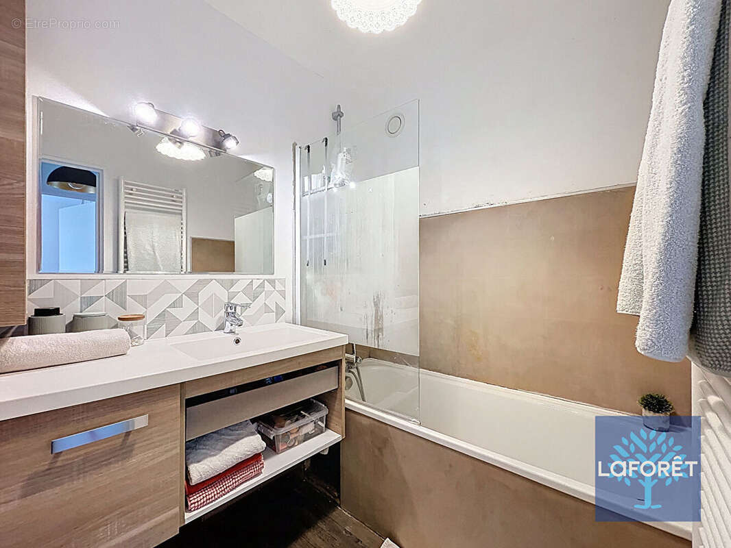 Appartement à CHILLY-MAZARIN