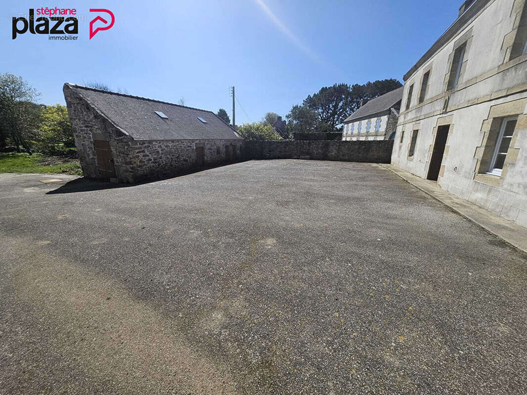 Maison à BEUZEC-CAP-SIZUN