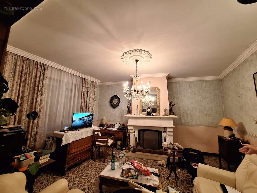 Maison à MAISNIL-LES-RUITZ