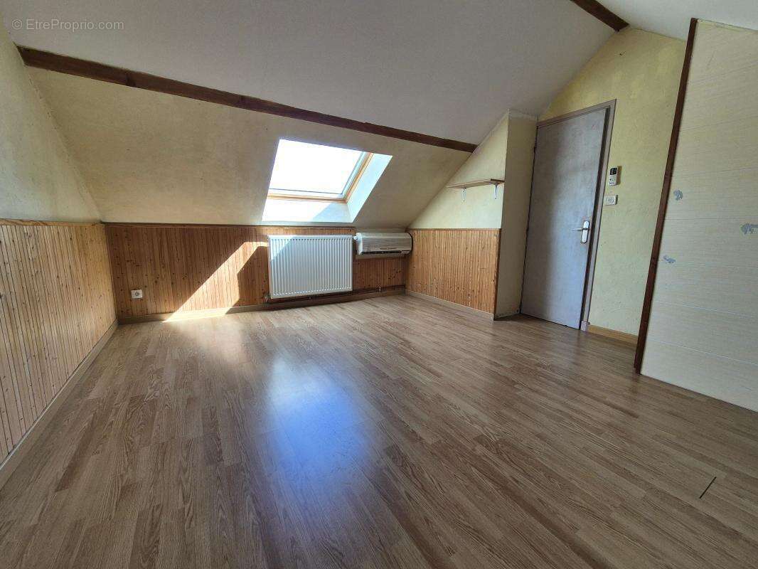 À VENDRE – Maison familiale de 107 m² avec grand jardin clos et grand garage aux portes du Château de Chambord – Maslives (41250 - photo 12