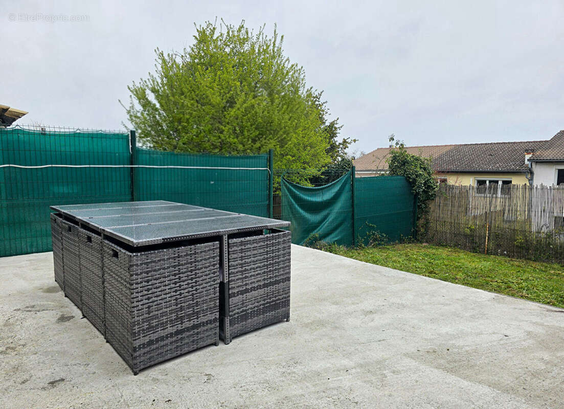 Maison à SAINT-QUENTIN-FALLAVIER