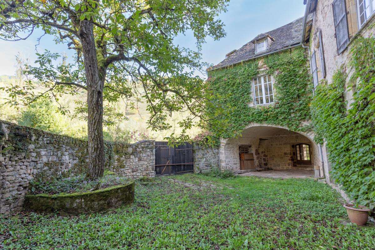 Maison à MARCILLAC-VALLON