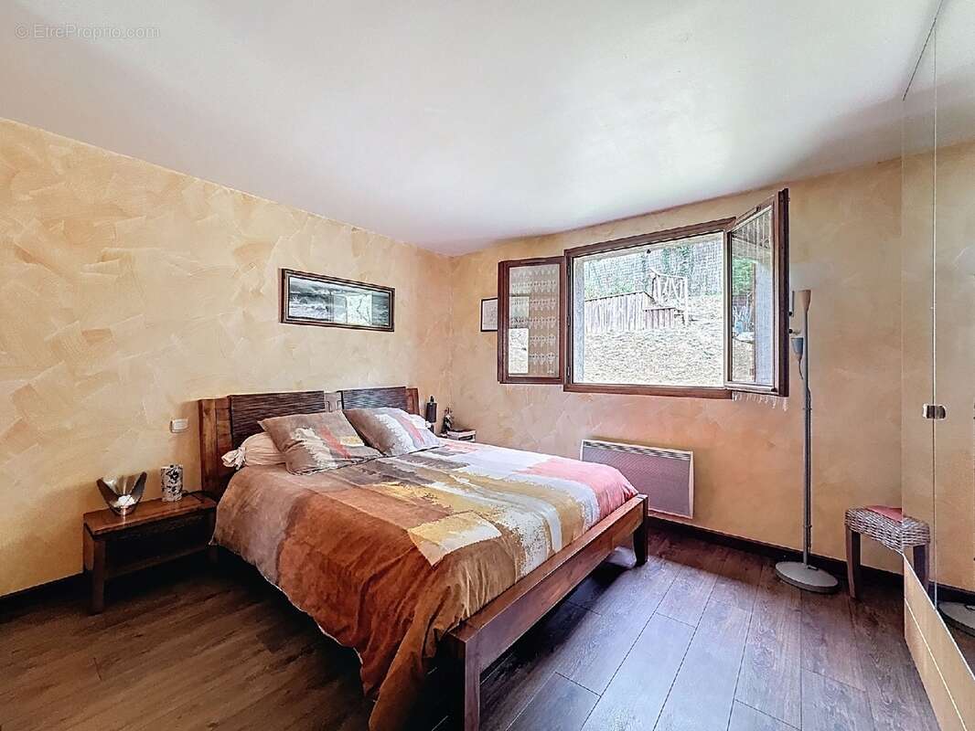 Maison à MILLY-LA-FORET