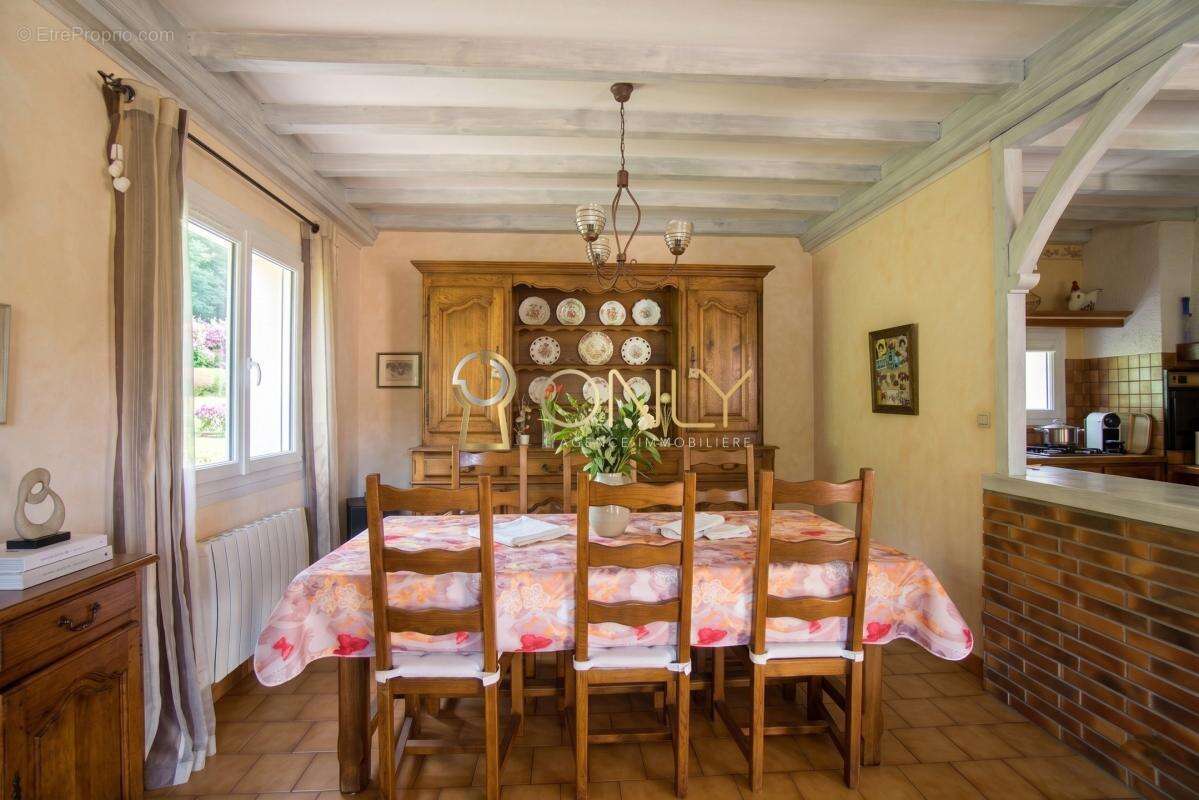 Maison à SAINTE-EUPHEMIE