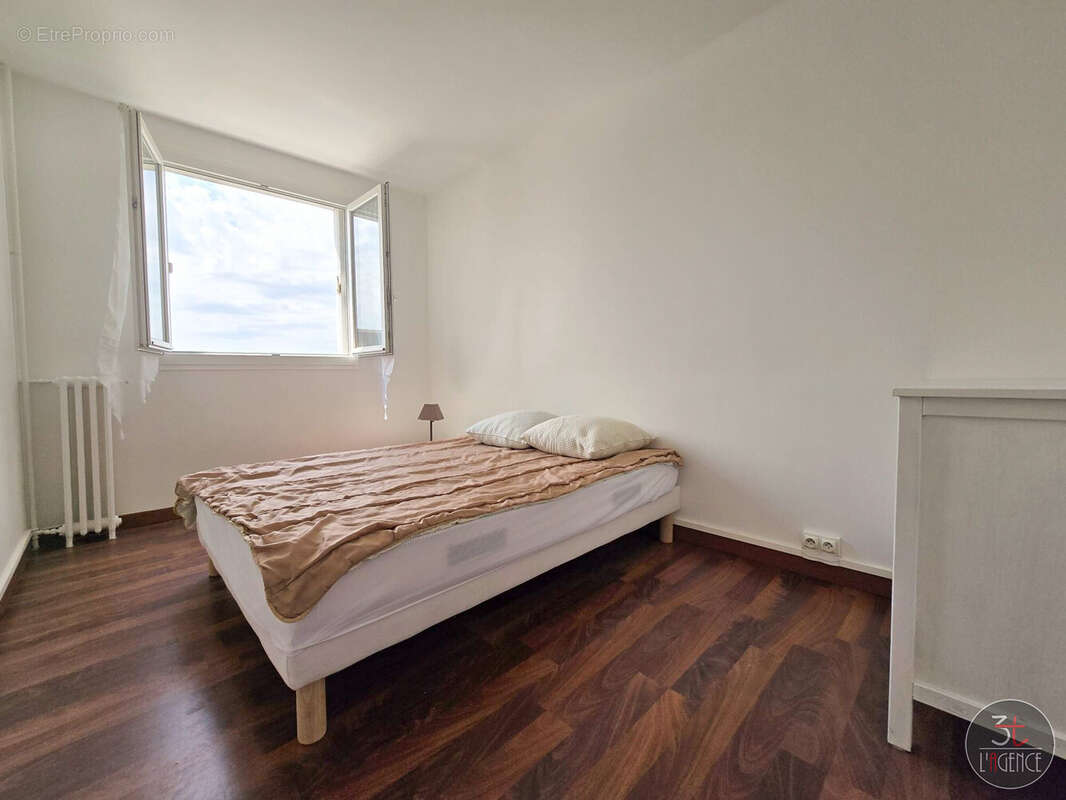 Appartement à FONTENAY-SOUS-BOIS