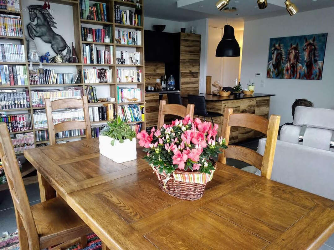 Appartement à VETRAZ-MONTHOUX