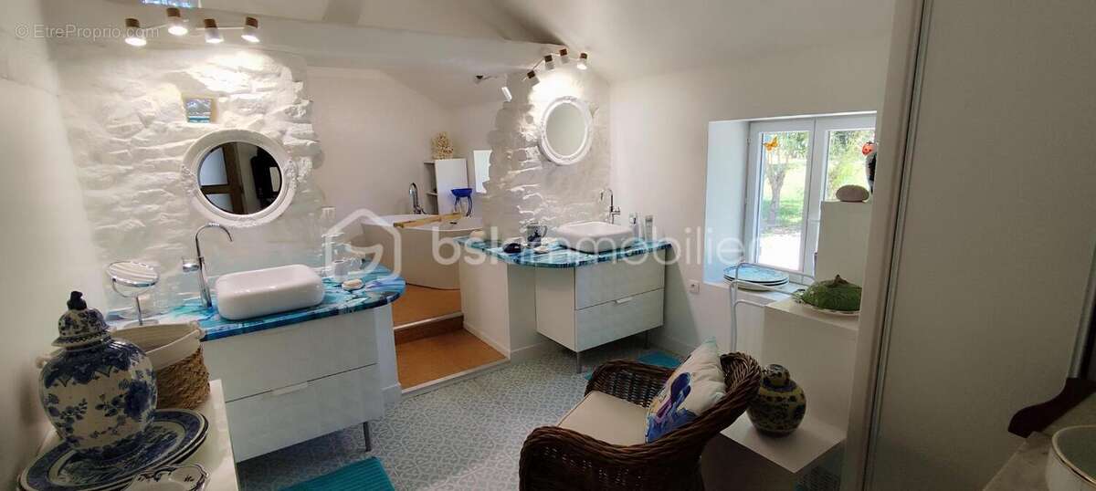 Maison à TORCE-VIVIERS-EN-CHARNIE