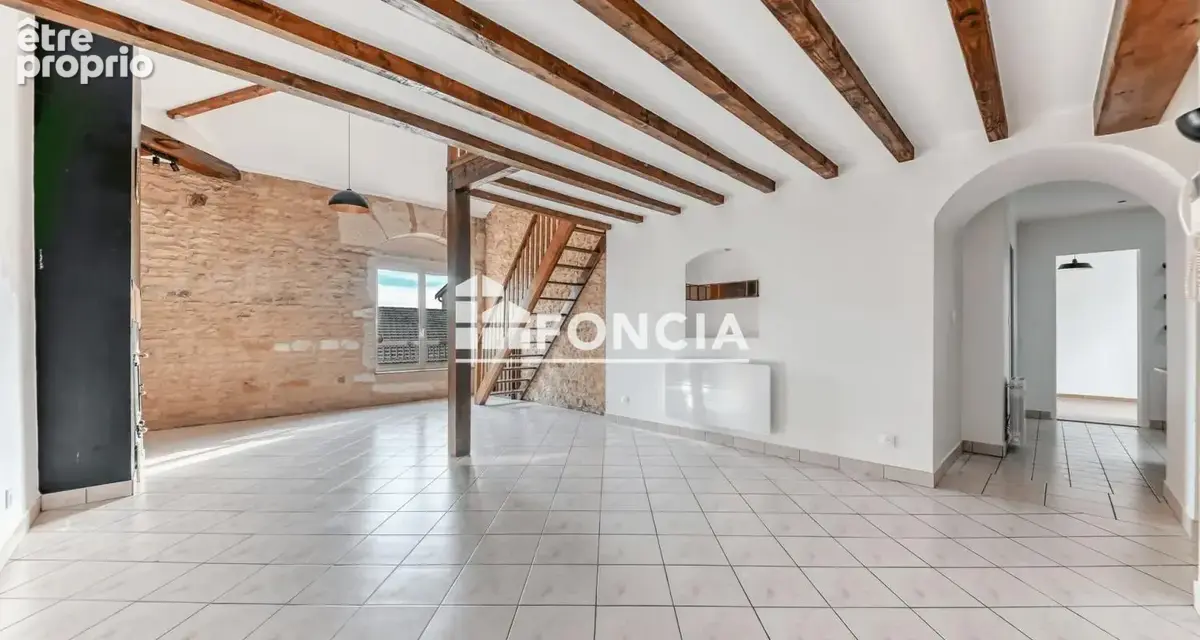 Villefranche-sur-saône – duplex atypique – charme & cachet - photo 2