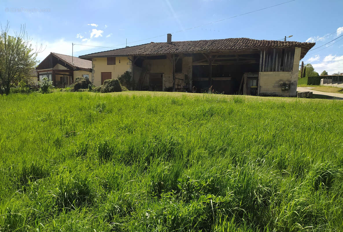 Maison à SAINT-ETIENNE-DU-BOIS