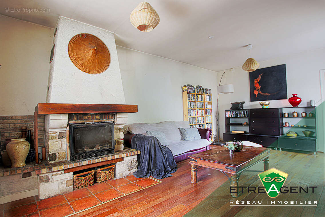 Maison à OINVILLE-SUR-MONTCIENT