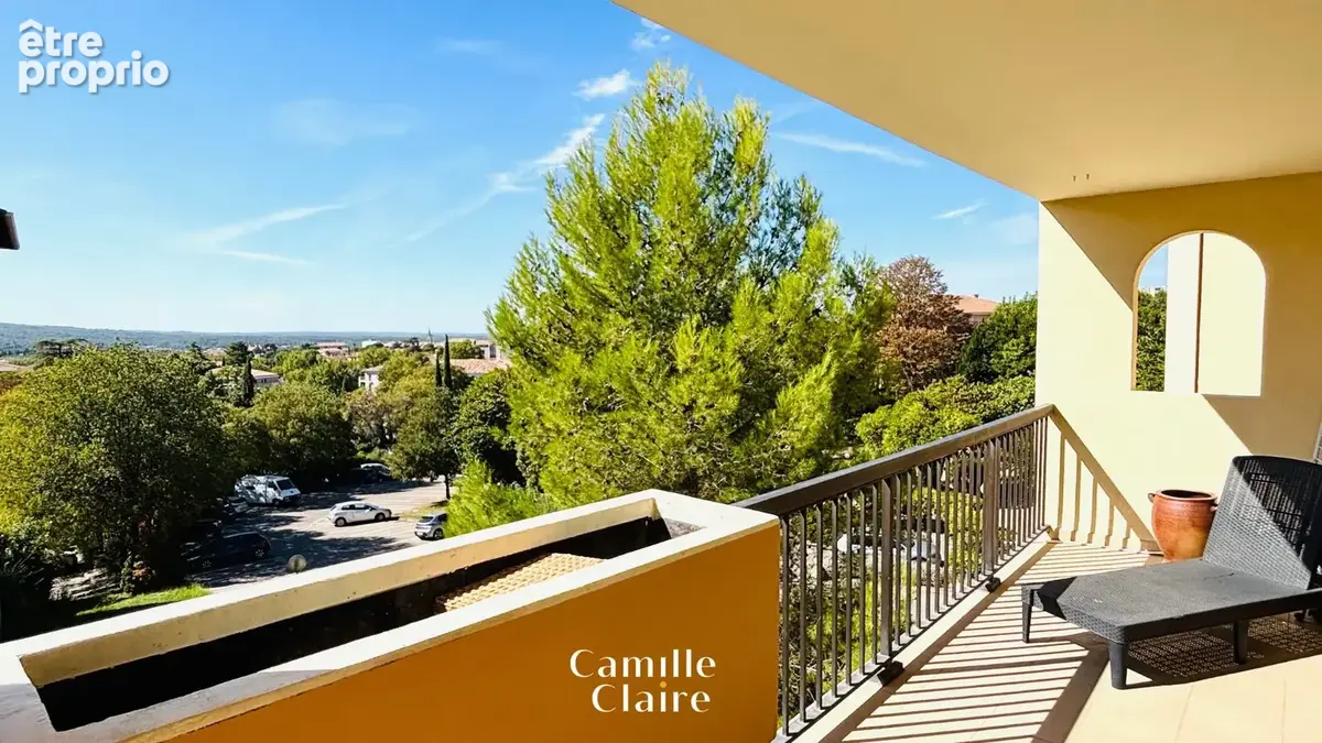 Centre ville et commerces à pied Aix en Provence - Appartement  T3 - T4 avec terrasse, ascenseur et parking - - photo 4