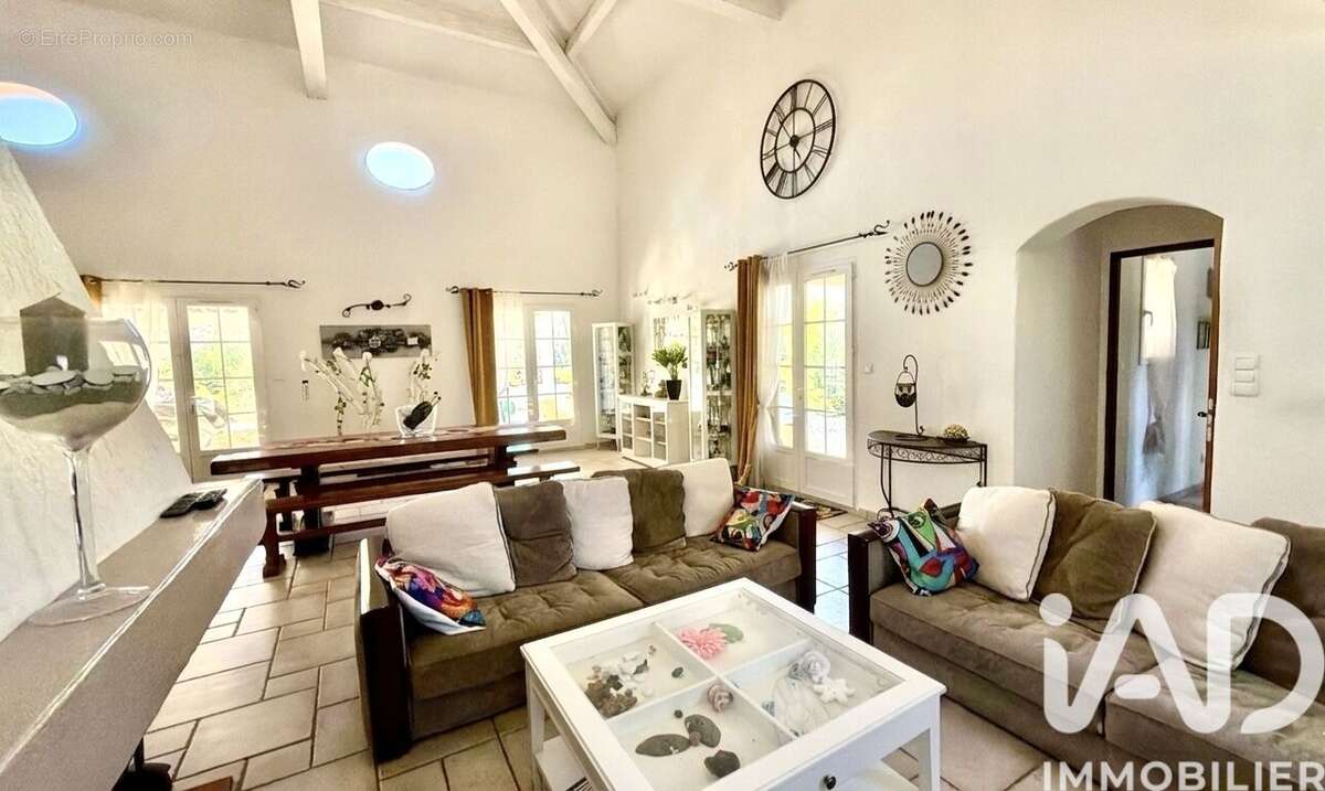 Photo 2 - Maison à BESSE-SUR-ISSOLE