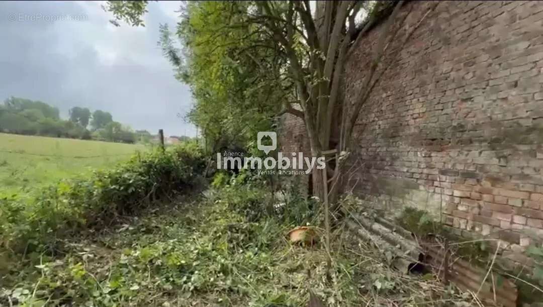 Maison à FONTAINE-AU-BOIS
