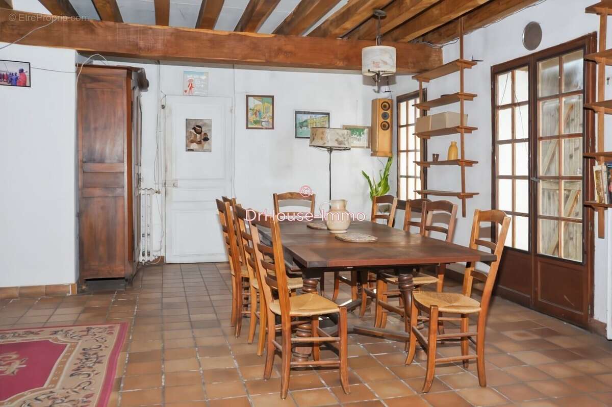 Maison à BUSSY-SAINT-GEORGES