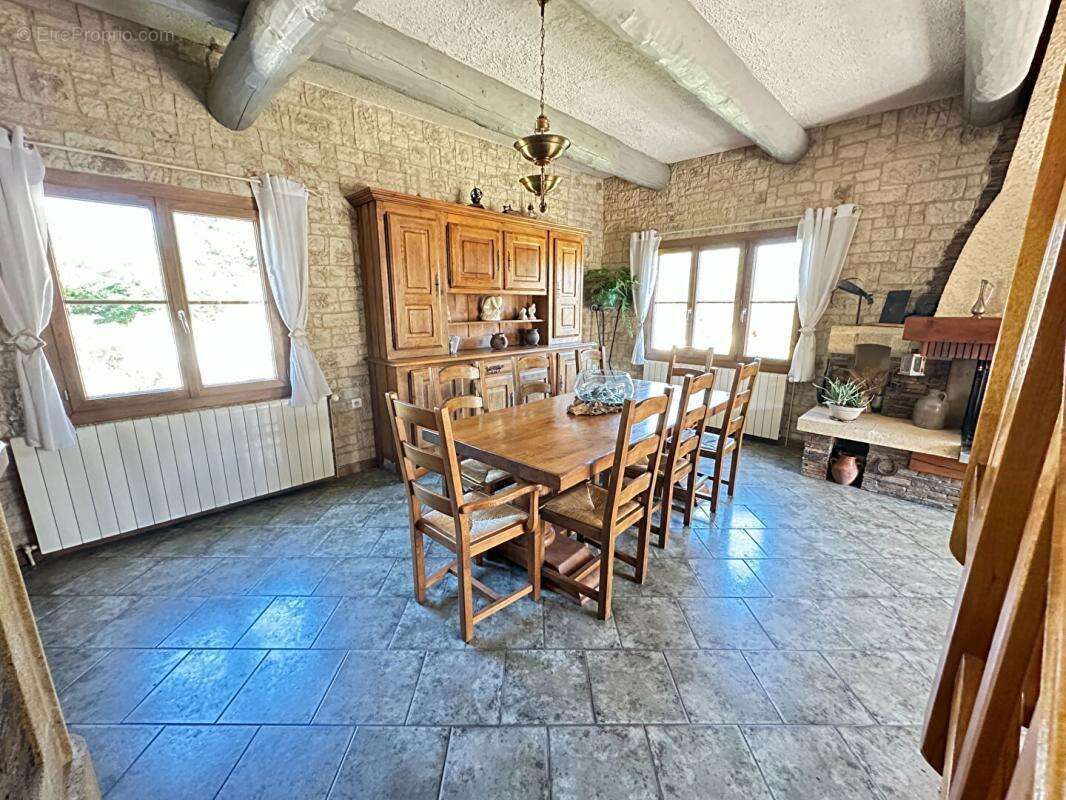 Maison à LAURIS