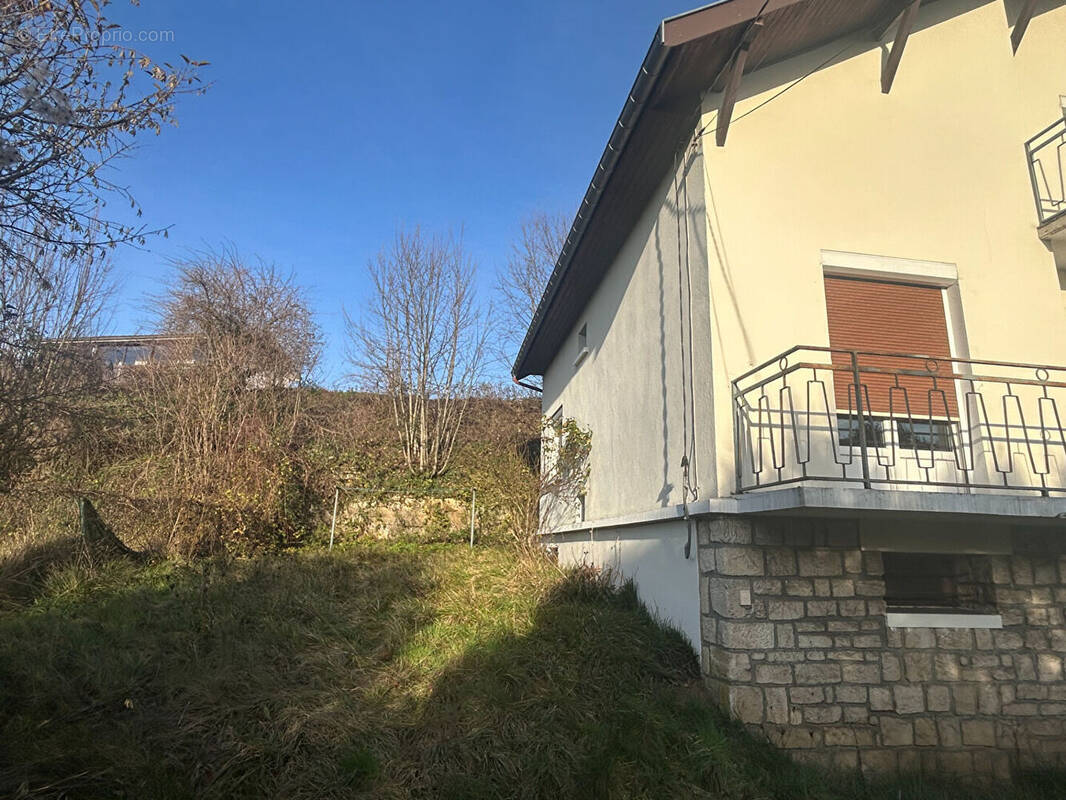 Maison à WASSY