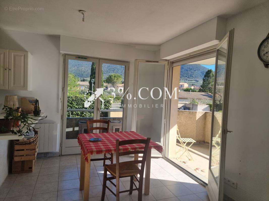 Appartement 2 pieces lumineux avec terrasse : calme et vue - photo 3