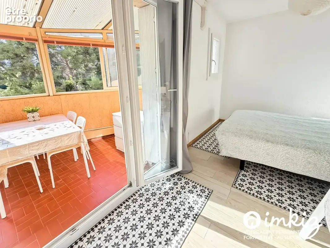 Appartement 2 coins nuit - veranda -stationnement - photo 8
