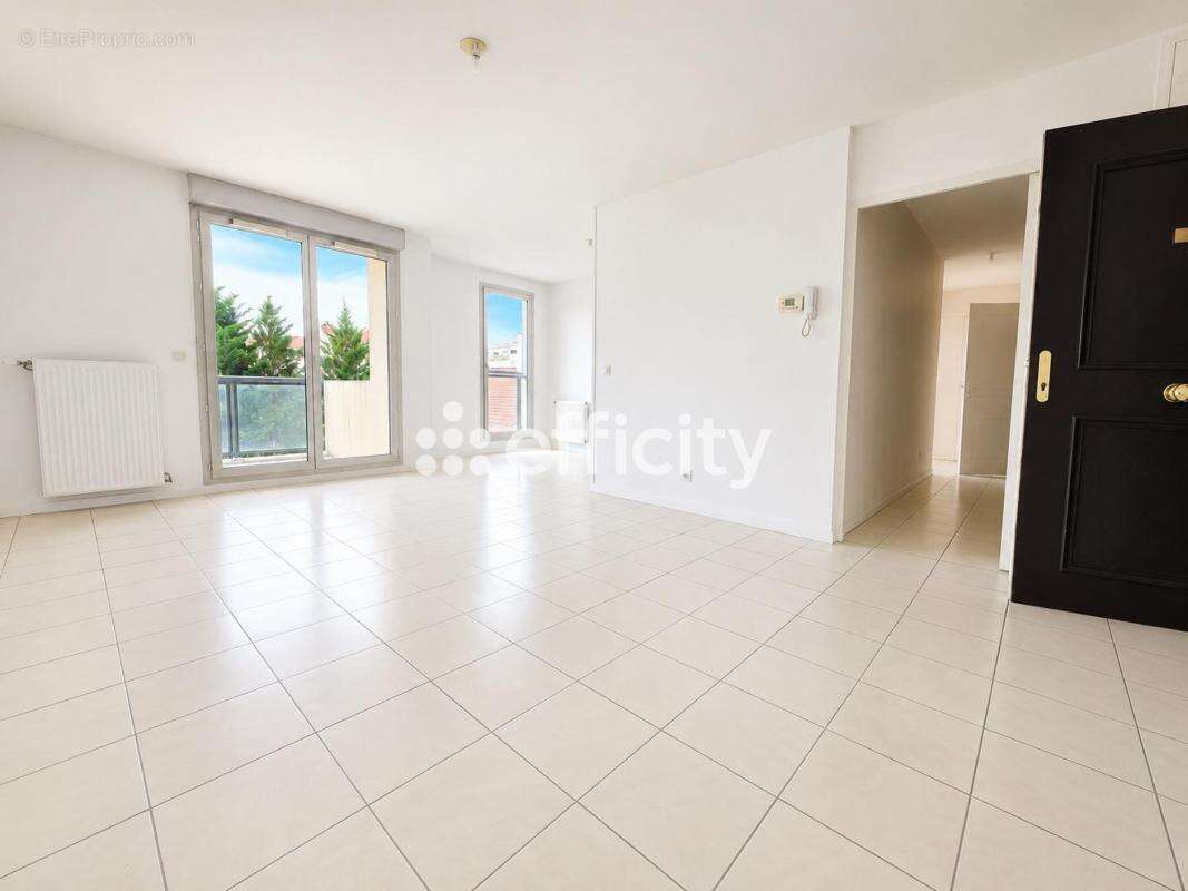 Appartement à LYON-8E