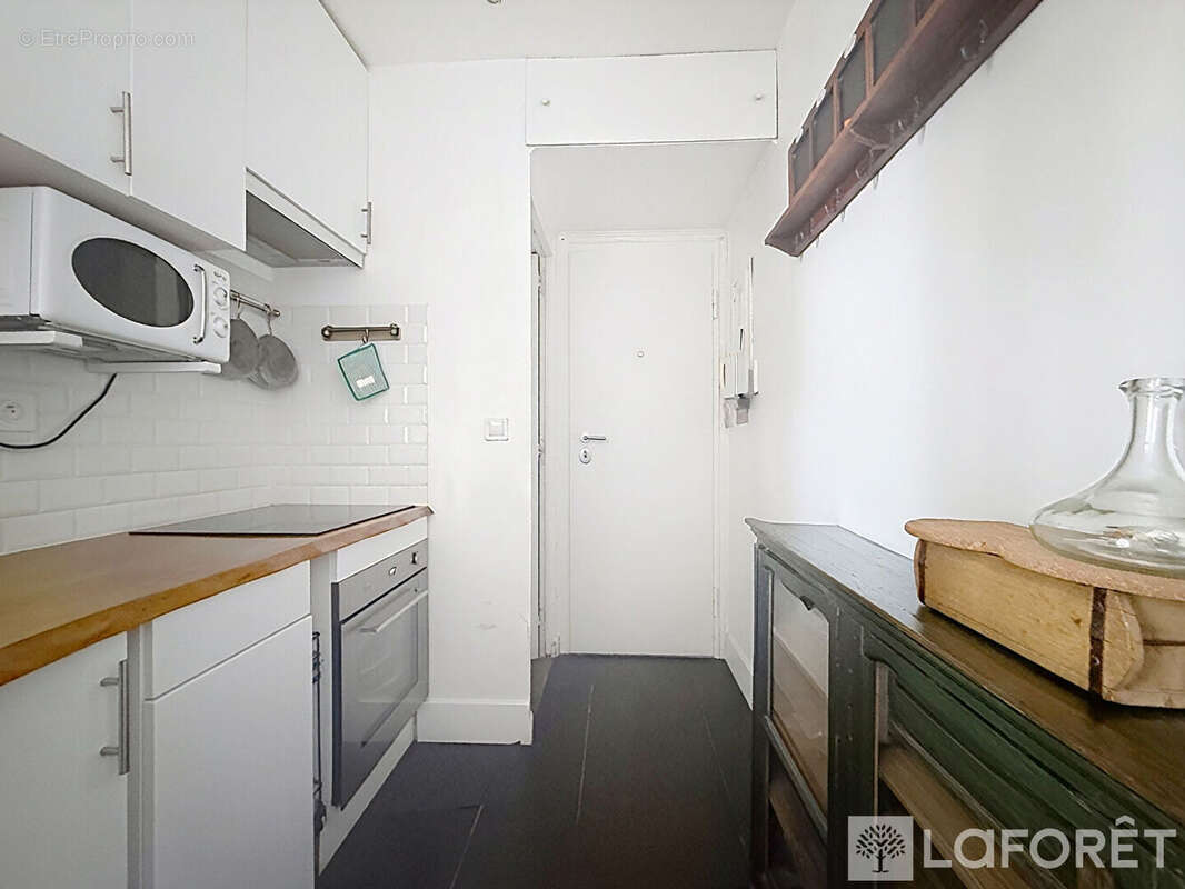 Appartement à PARIS-1E