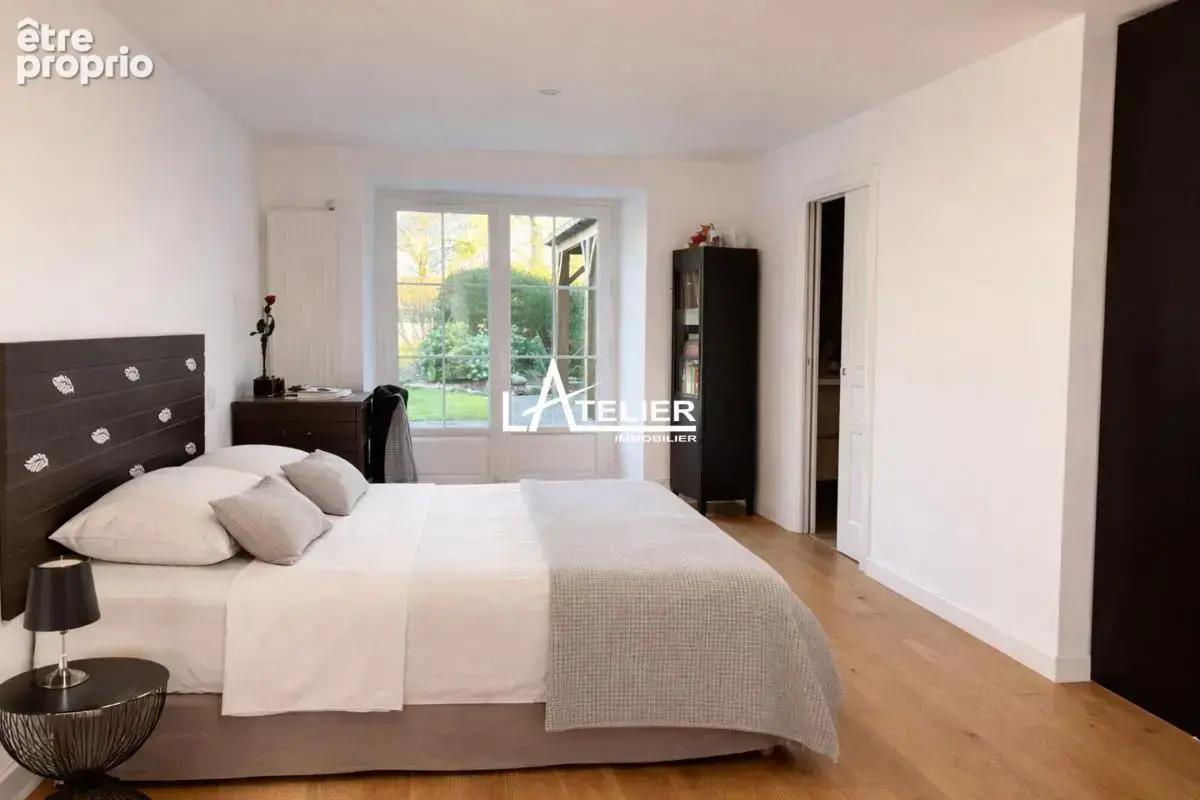 Exceptionnel logis du XVIIᵉ siècle avec studio & dépendances - photo 7