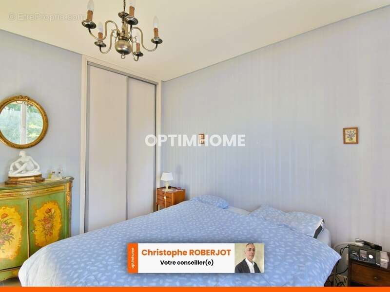 Maison à CHAMPFORGEUIL